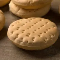 Whole fresh hardtack on a table