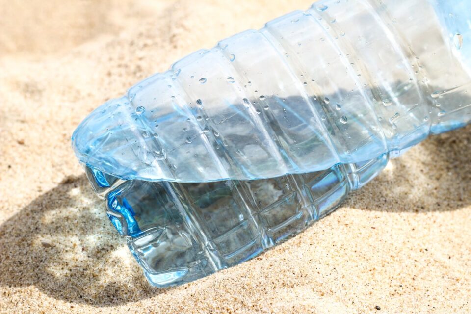 5 Ways to Boil Water Without a Pot With Simple Instructions