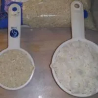 Closeup-of-a-Serving-of-White-Rice-Dry-and-Cooked