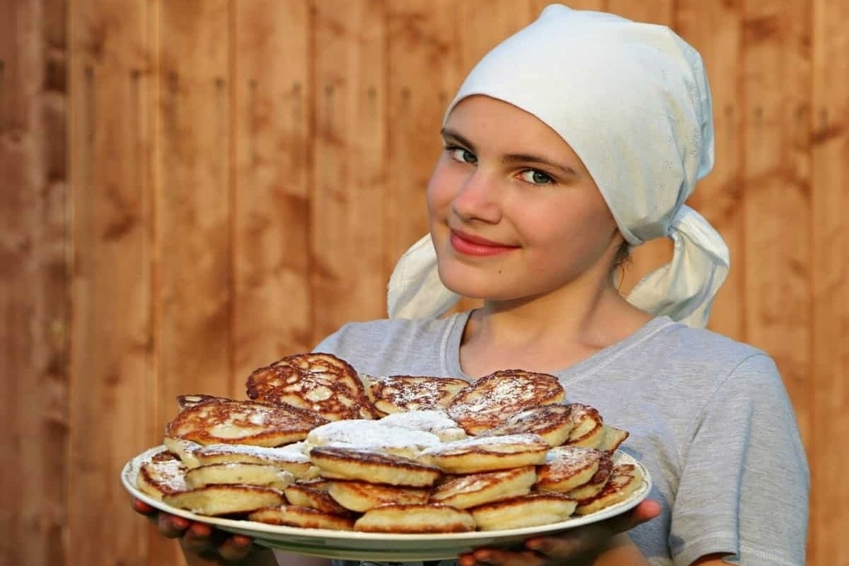 8 Handy Substitutes for Vegetable Oil in Pancakes or Waffles Survival