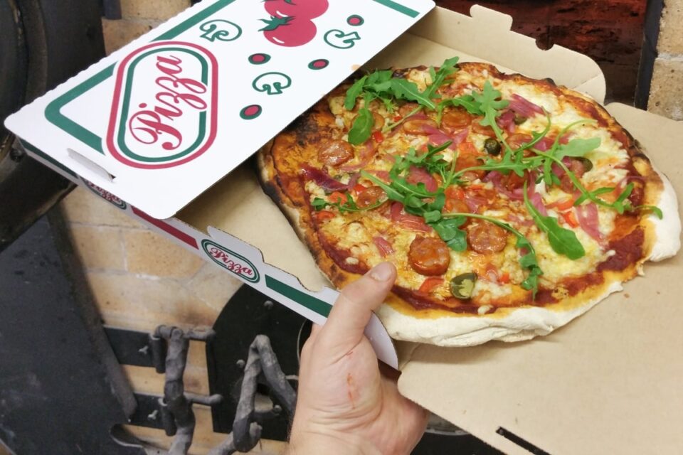 Can You Put a Pizza Box in Oven? (A Pizza Chef Weighs In) Survival