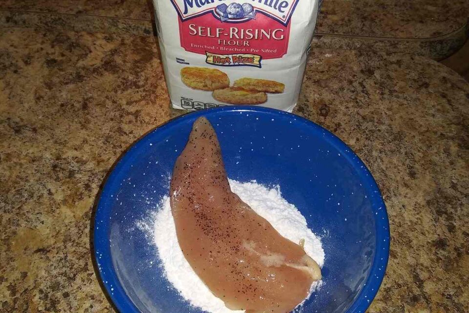 The Best Flour for Fried Chicken (With 4 Alternatives) Survival Freedom